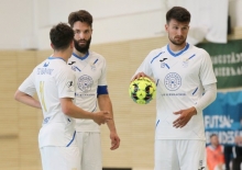 Wie konnte das passieren? Nach einer 3:0-Führung gaben die Mainzer (v.l. Emil von Werthern, Timo Ernst und Lukas Manneck) das Spiel gegen den FC St. Pauli aus der Hand.