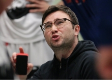 Betritt in der bekannten Halle Neuland: Aron Duracek.
