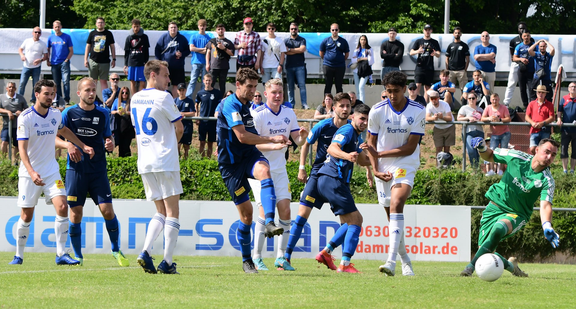 …doch der sagte später, Etienne Portmann habe ihm den Ball vom Fuß genommen. „Der Arsch.“