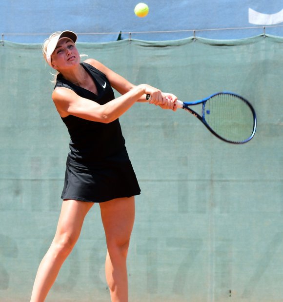 Diana Marcinkevica kämpfte in ihren Einzeln vergebens, gewann aber beide Doppel.
