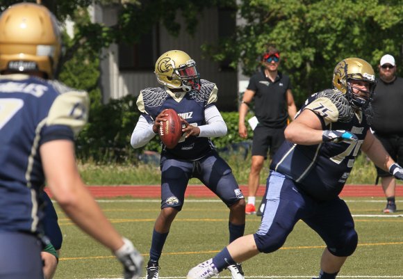 Die Golden Eagles wollen in Kaiserslautern verhalten beginnen und nach der Pause ihre Stärken ausspielen.