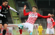 In seine vierte Saison mit der U23 geht Lukas Quirin und ist dienstältester der Nachwuchsspieler des Teams. Allmählich entwickelt der 22-Jährige nach seiner Versetzung in die Abwehrkette Führungsqualitäten.