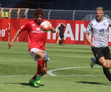 Ben Bobzien holte mit der ersten Strafraumszene der Mainzer U23 in Haiger den entscheidenden Strafstoß heraus.