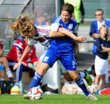 Meike Weber (hier im Pokalspiel gegen den FC Bayern) erzielte beim 2:0-Erfolg der Schott-Frauen in Saarwellingen den zweiten Treffer.