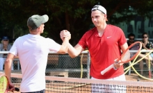 Niklas Schell (r.) behielt im Finale gegen Nikolas Walterscheid-Tukic‘ mit 6:4, 6:4 die Oberhand.