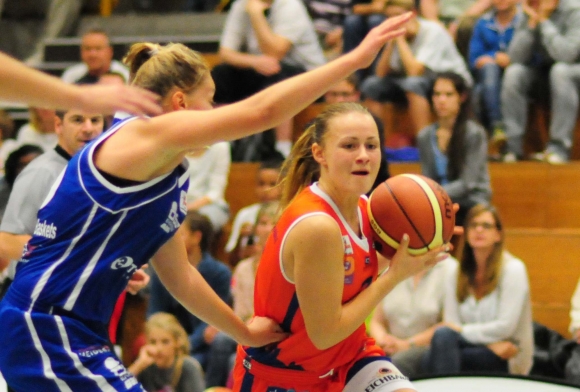 Der nächste Schritt kann kommen: Spielmacherin Astrid Baumgärtner und ihre ASC-Teamkolleginnen freuen sich auf die Herausforderung gegen Take-off Würzburg.  