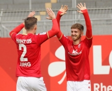Zwei Wochen nur Training liegen hinter der U23, allerdings mit unterschiedlichen Erlebniswert: Während Marvin Jung (l.) sich auf die Einheiten in seinem Team konzentrieren konnte, durfte Timothé Rupil auch beim Profiteam mitmischen.