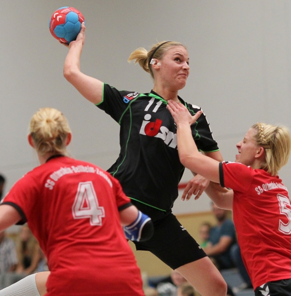 Auch, wenn es Mira Kleinfelder hier scheinbar schon an den Kragen geht: Noch hat die SG Saulheim es in der Hand, sich in den gesicherten Bereich der Tabelle vorzuarbeiten. Doch auch die Niederlage gegen den HSV Püttlingen war eine weitere verpasste Gelegenheit, einem schlagbaren Gegner Punkte abzunehmen.  