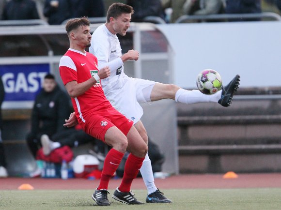 André Röll (r.) fehlte zuletzt die Zeit für den beim Oberligisten SV Gonsenheim geforderten Trainingsaufwand. Für die Landesliga soll es aber reichen – gut für die SVW Mainz.