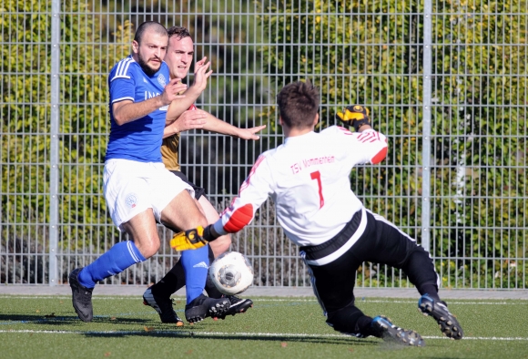 Das 3:4 gegen den TSV Mommenheim war für Adem Yilmaz (l.) und den SKC Barbaros der nächste Rückschlag. Am Sonntag geht es für die Türken bei Fontana Finthen II darum, den Anschluss ans Mittelfeld zu halten.