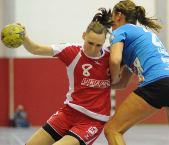 Mit dem ersten Treffer nach der Pause eröffnete Julia Löbich die Aufholjagd, mit ihrem 17:19 rund fünf Minuten später geriet die Jagd auch schon wieder ins Stocken.