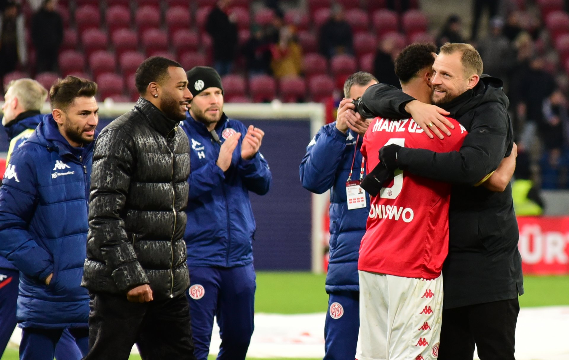 Die pure Freude: Bo Svensson und Karim Onisiwo...