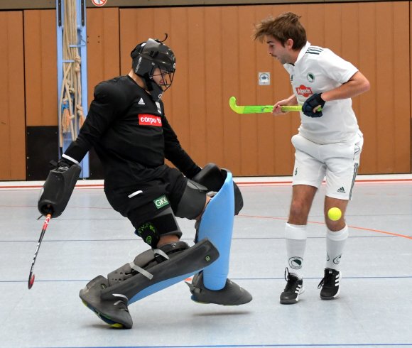 TSV-Torhüter Dominique Fleischhauer musste in München zehn Mal den Ball aus dem Netz holen, dreimal mehr als im gewonnenen Heimspiel gegen den Aufstiegskonkurrenten.