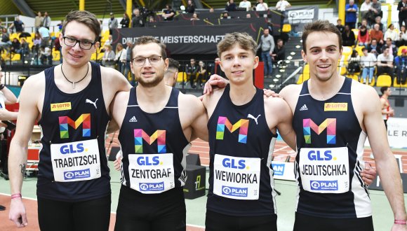 DM-Sechste über 4x200 Meter: (v.l.) Niclas Trabitzsch, Severin Zentgraf, Tobias Wewiorka und Tilman Jedlitschka.