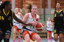 Kendra Landy, hier gegen die Ex-Mainzerin Shantrell Moss, war in Ludwigsburg die herausragende ASC-Akteurin.