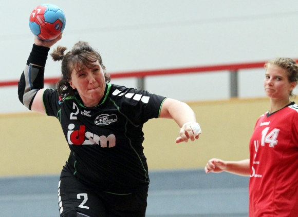 Kräftig durchziehen, und das einmal über volle 60 Minuten, das wünscht sich Spielertrainerin Kerstin Adolph von ihrer Mannschaft. In Bassenheim klappte das sogar fast, aber eine zehnminütige Schwächephase kostete den Anschluss.