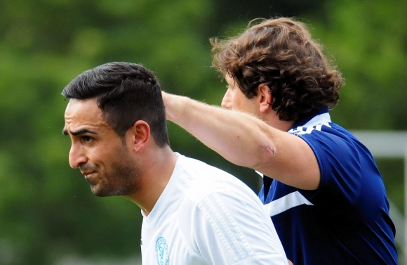 Treten mit ihren Teams am Wochenende an, wo sie am erfolgreichten sind: Babak Keyhanfar (l.) mit dem SV Gonsenheim zu Hause (gegen den TSG Pfeddersheim), Trainer Ali Kayhan Cakici (r.) mit dem TSV Schott auswärts (beim SC Idar-Oberstein).