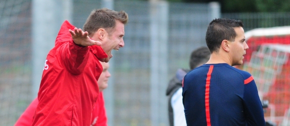 Ist entspannter als er in dieser Szene aussieht: Thomas Krücken, U17-Trainer des FSV Mainz 05.