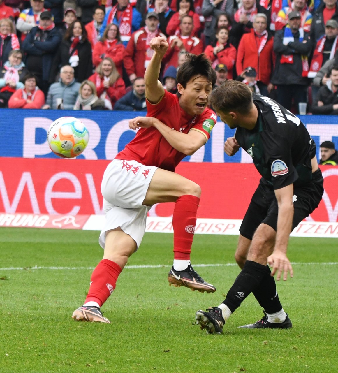 Mit unter anderem Jae-sung Lee wurde das Mainzer Offensivspiel besser. Letztlich zahlte sich das allerdings nicht aus.J