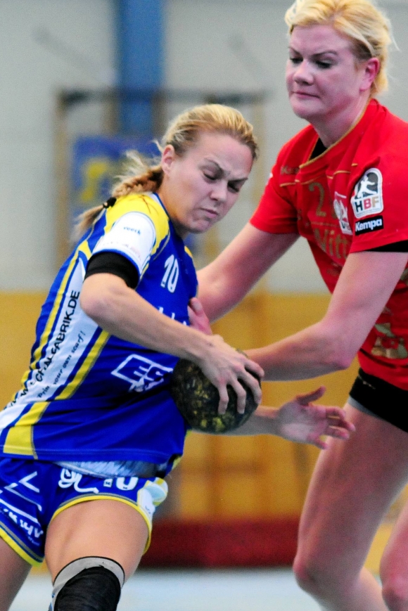 Zusammen mit Carina Koepcke war Julia Veeck beim ungefährdeten Auswärtssieg in Dortmund mit sechs Treffern beste Schützin ihres Teams.