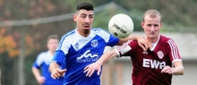 Arif Güclü (l.) war mal wieder zur Stelle: In der 16. Minute verwertete der Gonsenheimer Torjäger ein Zuspiel seines Sturmpartners Babak Keyhanfar.