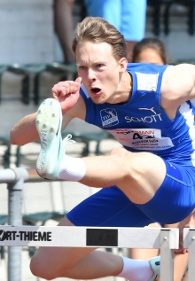 Felix Klecker rannte im Vorlauf über 110 Meter Hürden zu einer neuen Bestzeit und im Finale auf den zweiten Rang.