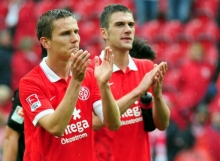 Zwei Stützen des Teams: Niko Bungert (l.) und Stefan Bell spielen auf hohem Niveau. Gleichwohl könnte es sein, dass Trainer Kasper Hjulmand demnächst einen frischen Innenverteidiger aufs Feld bringt. 