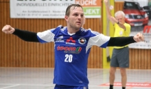 Lange ist es her, dass Tino Stumps letztmals mit seinem TV Nieder-Olm doppelt punktete. Eine weitere Heimpleite wie zuletzt gegen den TV Bitburg würde die so gut gestarteten Nieder-Olmer in den tiefsten Abstigessumpf ziehen. Der wegen seiner entzündeten Handwunde zuletzt ausgefallene Kapitän wird auch am Sonntag fehlen.