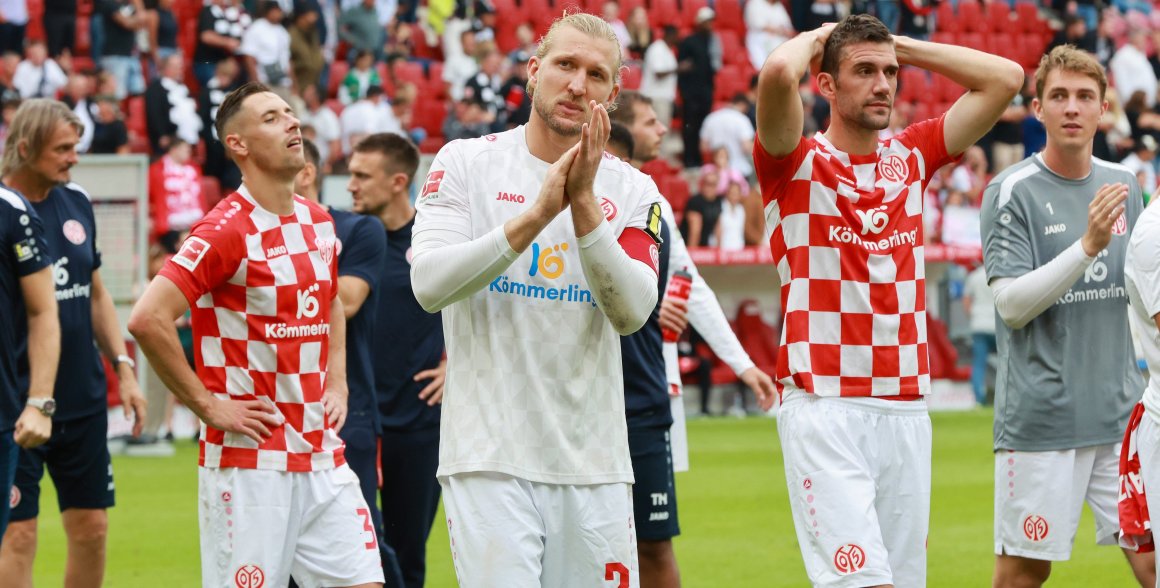 So sehen Spieler aus, deren Unentschieden sich wie eine Niederlage anfühlt.