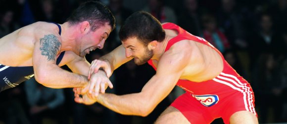 Ivaylo Dimovs (r.) Niederlage in Köllerbach war einkalkuliert. Der Neuling schlug sich tapfer gegen den international erfahrenen Andrei Dukov. 