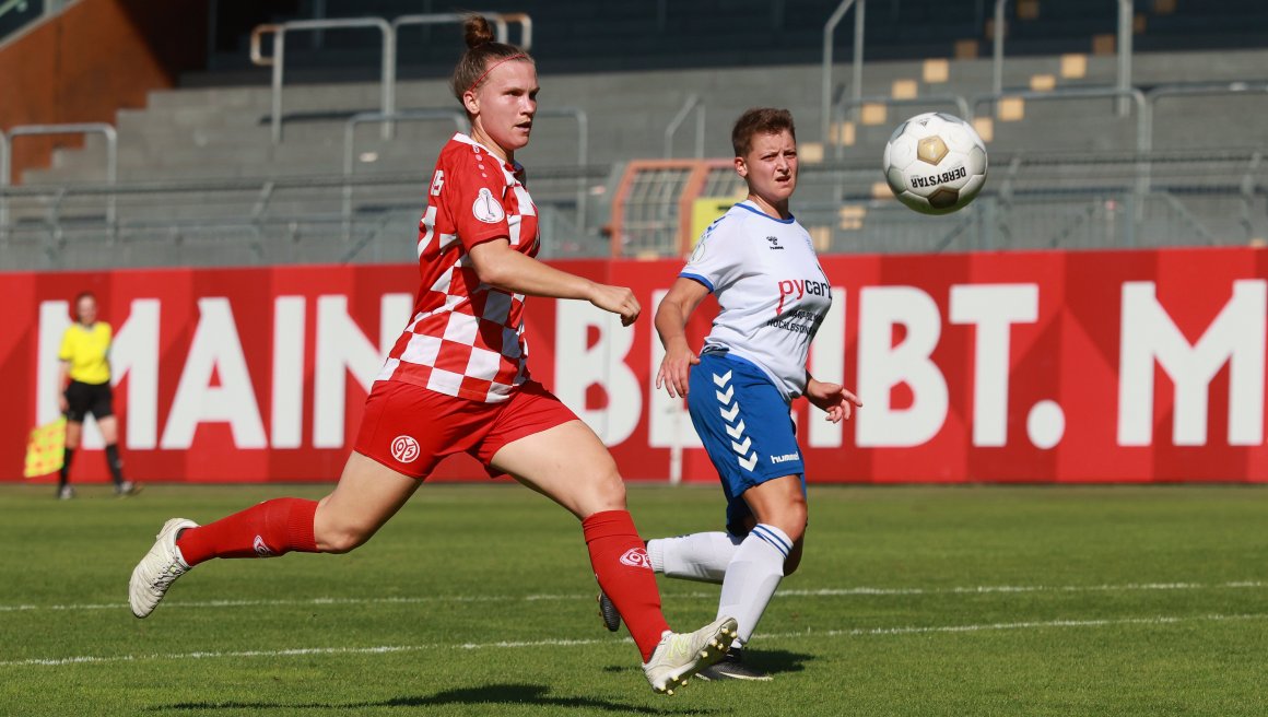 Nadine Anstatt erzielte nach einer Stunde am Bruchweg das 2:0...