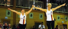 24 von 25 Übungen fuhren Sandra Sprinkmeier (l.) und Katrin Schultheis fast exakt. Der Punktabzug beim letzten Element war ärgerlich, konnte sie aber nicht mehr um den Sieg im 2er-Frauen bringen. 
