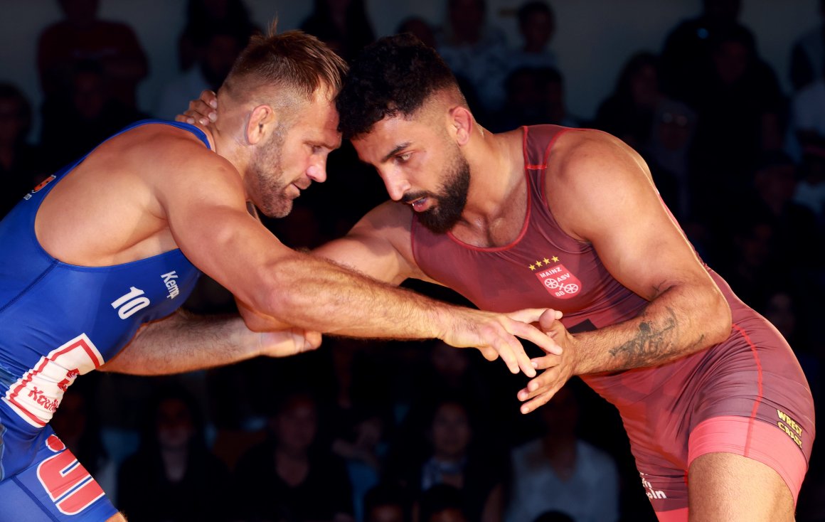 Zu Hause unterlag Mohammad Damankoshk (r.) dem Heilbronner Adam Juretzko mit 4:16.