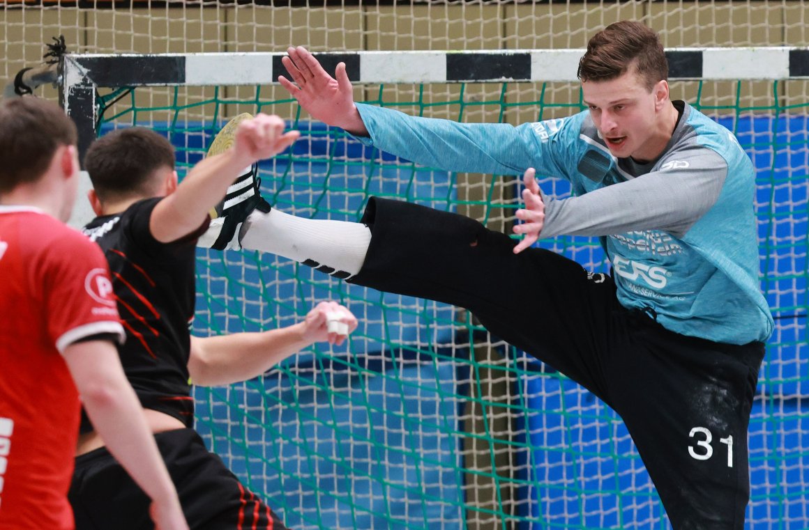Torwart Lukas Strüders Leistung in Zweibrücken bot dem TV Nieder-Olm eine gute Grundlage für einen erfolgreichen Auftritt des TV Nieder-Olm in der Westpfalz, doch die Offensivleistung konnte nicht ganz mithalten.
