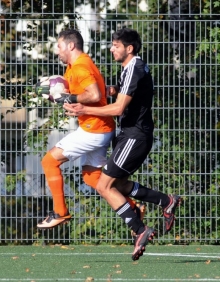 „Warum sollte Pasquale Patria gehen wollen“, fragt Thomas Eberhardt, der Mombacher Trainer, und warum solle der Verein seinen Torwart loswerden wollen? 