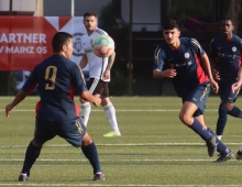 Sera Watanabe (l.) und Aiman Abdelaali sind mit sechs beziehungsweise zehn Toren zum Jahressschluss erfolgreichste Angreifer des FC Basara. 