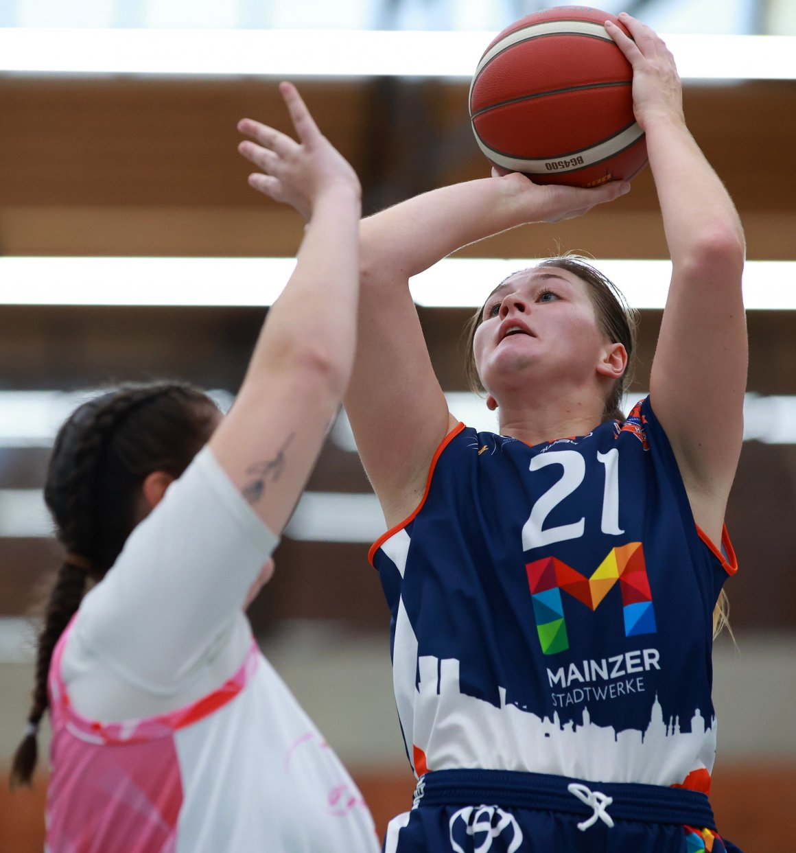 Erin Antosh ist die zweitbeste Scorerin der Zweitliga-Südstaffel. Gegen die DJK Bamberg mit Veronica Waldner wird sie an ihre Grenzen gehen müssen.