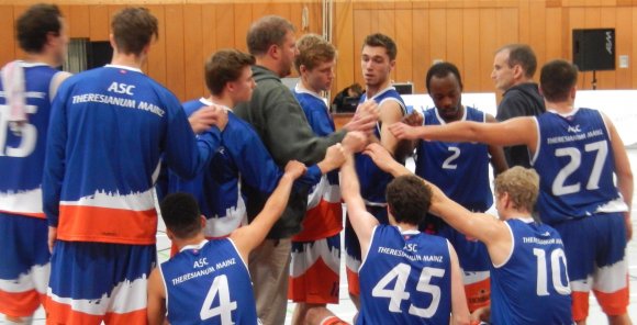 Am Teamgeist scheitert es nicht: Auch in Gießen ließ die Einstellung der Mannschaft keine Wünsche offen.