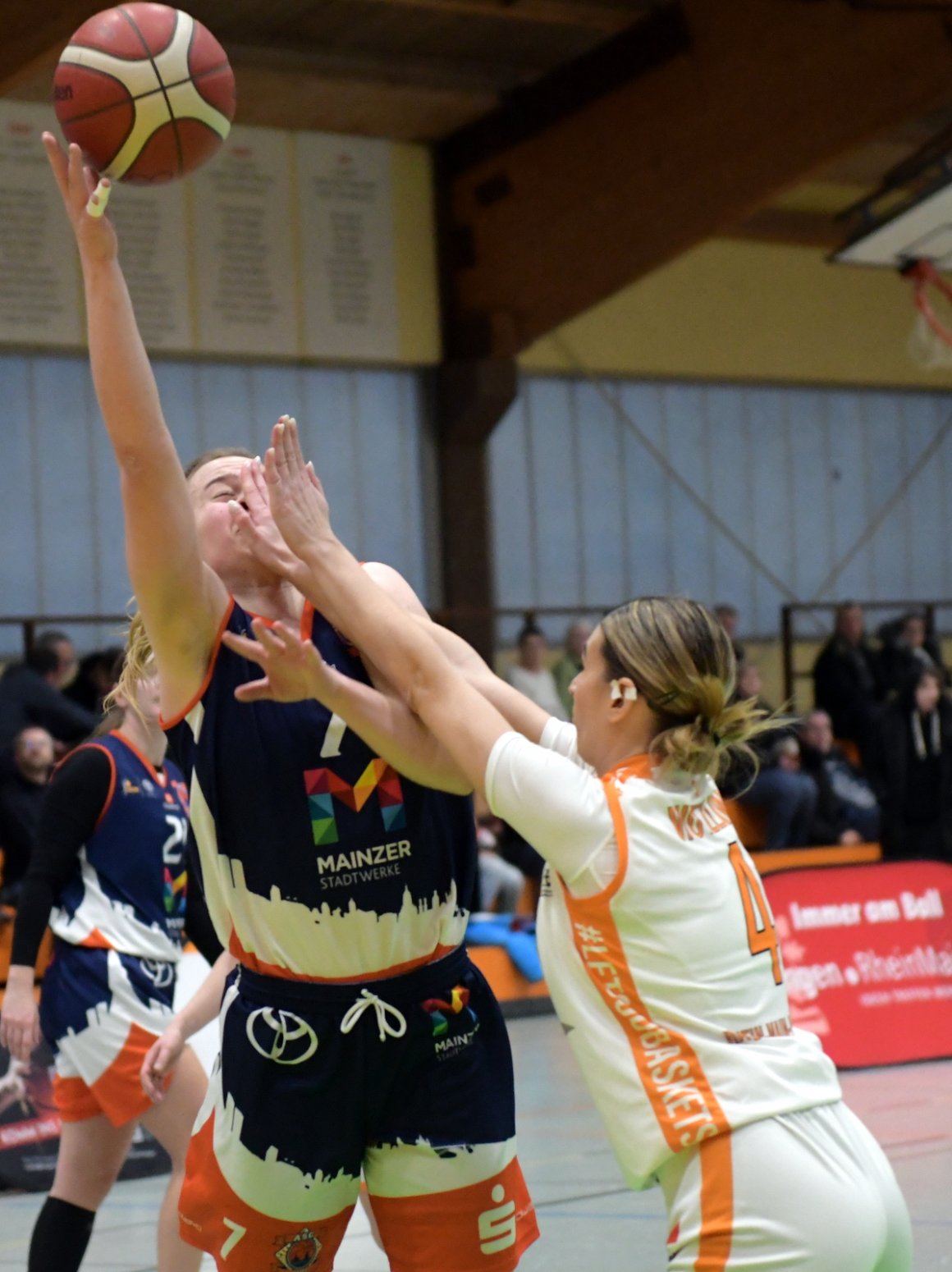 Symbolfoto: In Langen bekamen die Mainzerinnen wie hier Alina Dötsch von Monika Wotzlaw eins auf die Nase.