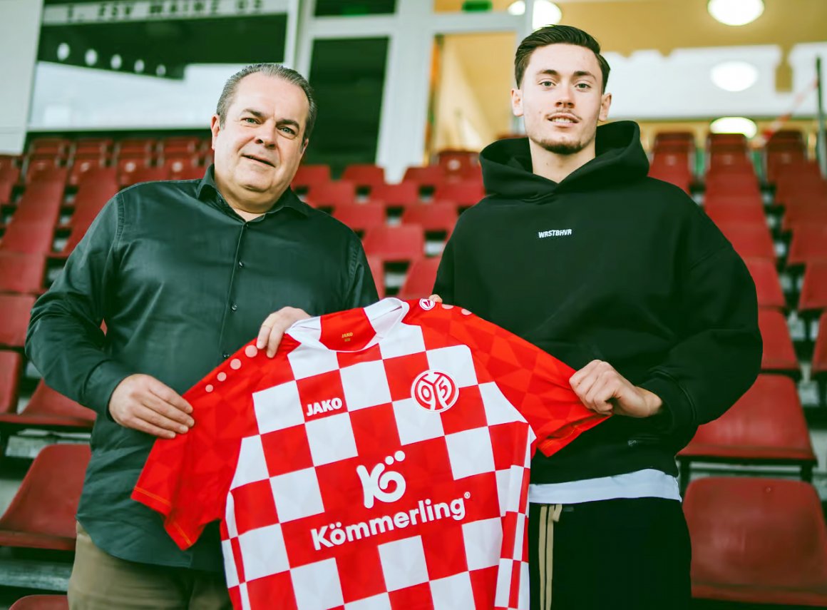 05-Nachwuchsdirektor Volker Kersting hat Torwart Maximilian Kinzig verpflichtet.