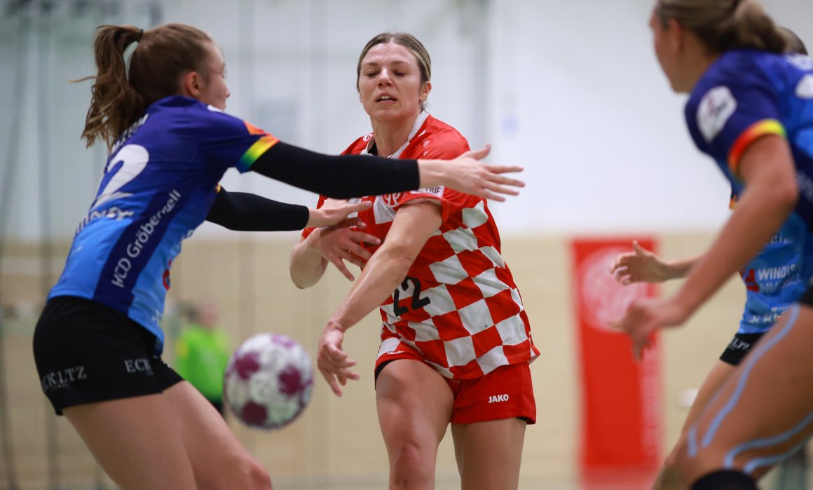 Der Tabelle nach sollte Saskia Fackel mit dem FSV Mainz 05 beim HCD Gröbenzell wie schon in der eigenen Halle ungefährdet gewinnen. Allerdings haben die Bayern ihre zwei Siege gegen deutlich besser platzierte Teams geholt.