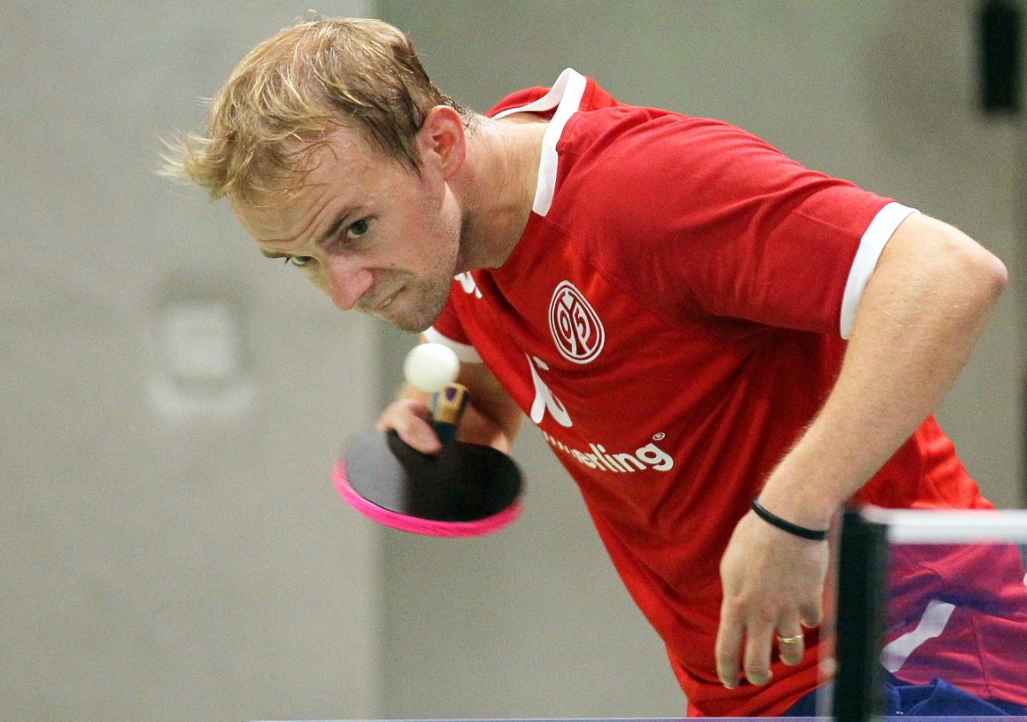 Nutzte gegen Timo Boll alle sich bietenden Chancen: Dennis Müller.