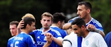 Bedröppelte Gesichte bei den Gastgebern um Coach Babak Keyhanfar (r.) hab es am ersten Spieltag: Der SV Gonsenheim hatte zu Hause gegen Aufsteiger TSV Schott Mainz gewonnen...
