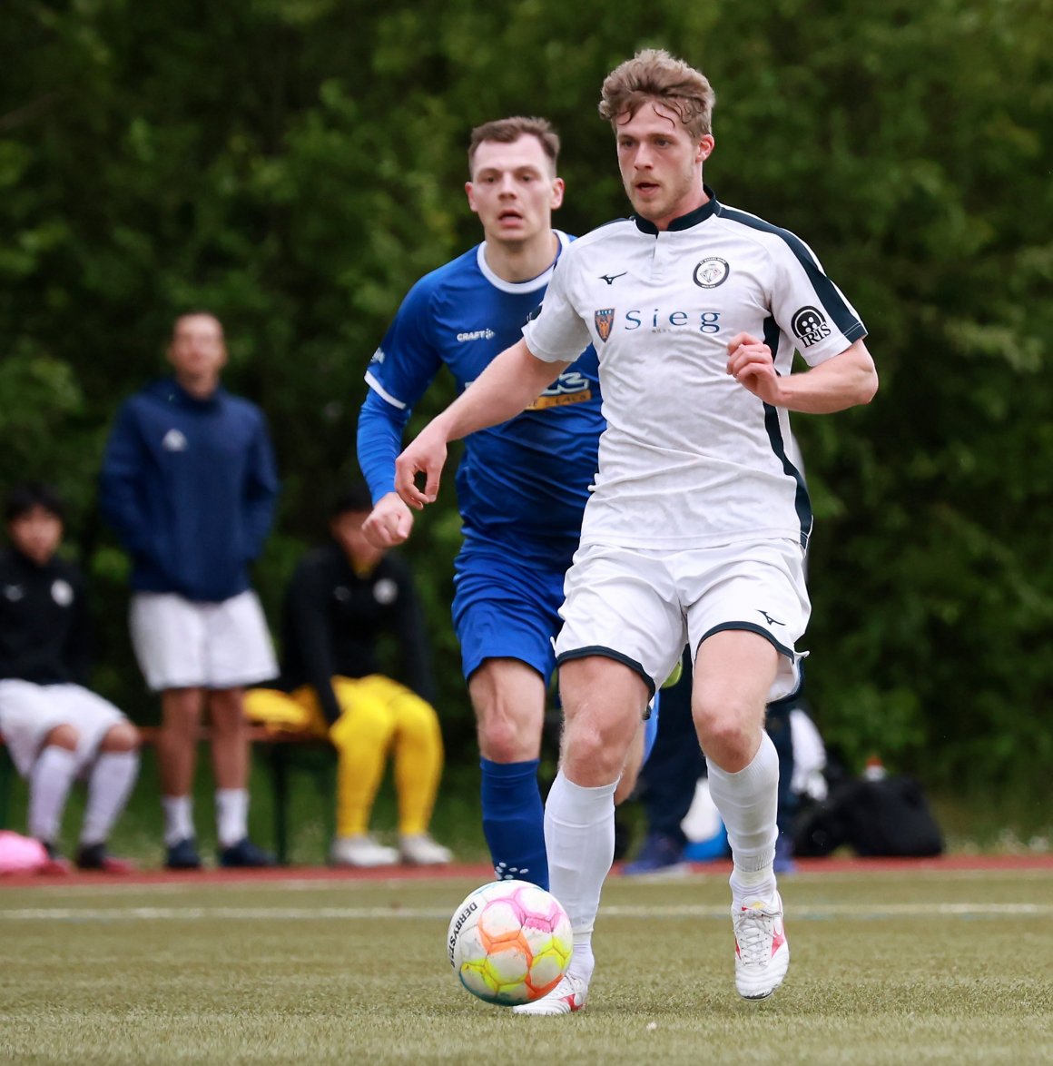 Martin Dahlem und dem FC Basara steht nach dem 0:0 in Zeiskam eine hochspannende Schlussphase der Saison bevor.