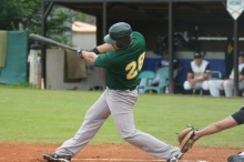 Der Routinier glaubt an den Pitching Staff der A's: Mike Larson streift sich nach einjähriger Auszeit wieder das Trikot über.
