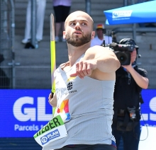 Blick nach oben: Julian Weber bestritt bei der DM seinen eigenen Wettkampf.