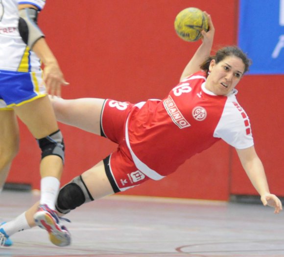 Anna-Lena Kempf und das Oberligateam des FSV Mainz 05 II müssen sich nach der Heimniederlage gegen den SV 64 Zweibrücken derzeit mit einem Mittelfeldplatz zufrieden geben.