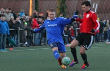 Robert Peters (l.) schoss beim 2:8 gegen Hassia Bingen das einzige Tor, das die 46er selbst erzielten.