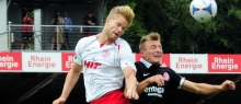 Auch wenn er mit den kopfballstarken Kölnern nicht mithalten kann: Daniel Bohl (r.) hat sich auf der Doppel-Sechs der Mainzer U23 festgespielt.