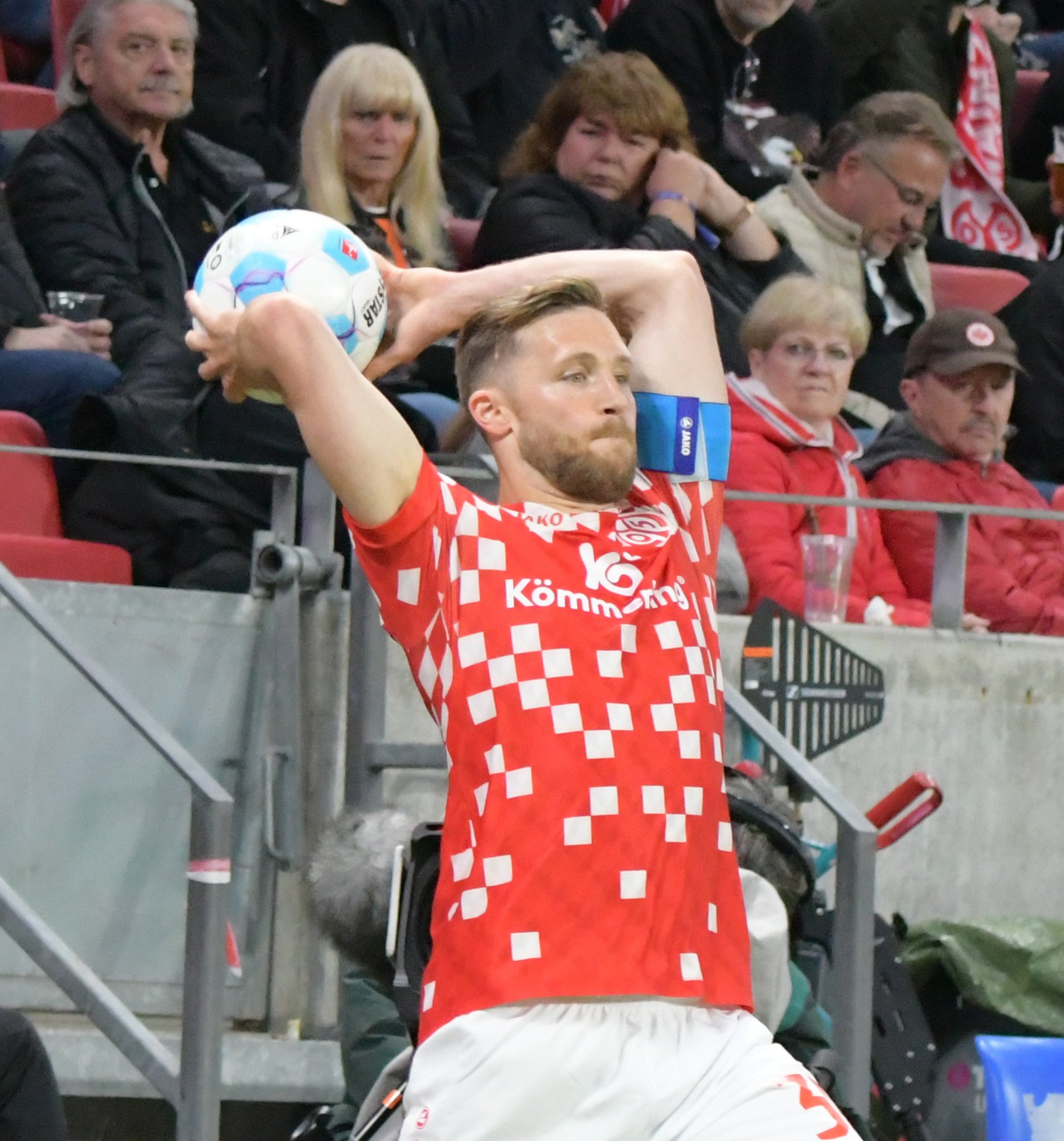 ...und Silvan Widmer, der per Einwurf den Ausgleich einleitete, fanden wie auch Lasse Rieß sofort auf hohem Niveau in die Partie.